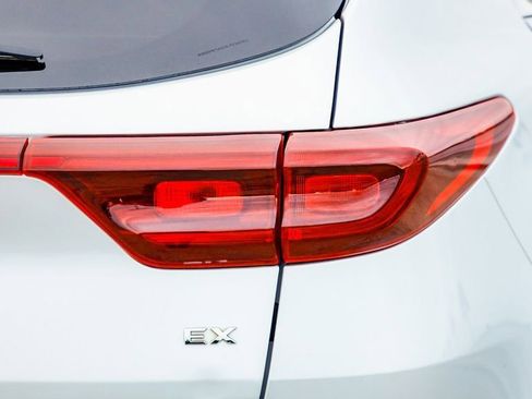 Used 2020 Kia Sportage EX image 10