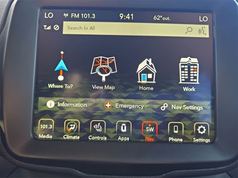 Used 2023 Jeep Renegade Trailhawk w/ Trailhawk Elite Group image 20