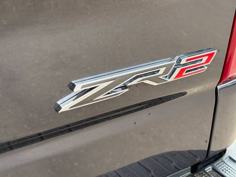 Used 2024 Chevrolet Silverado 1500 ZR2 w/ Technology Package image 8