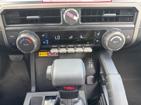 New 2026 Toyota 4Runner TRD Off-Road Premium AWD/4WD image 28
