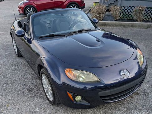 Used 2012 MAZDA MX-5 Miata Sport w/ Convenience Pkg image 18