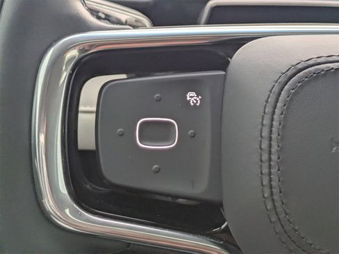 Used 2024 Lincoln Nautilus Premier w/ Equipment Group 102A image 31