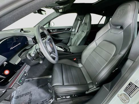 New 2025 Porsche Panamera 4S image 5