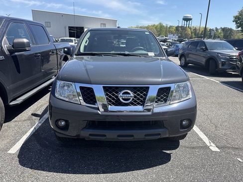 Used 2013 Nissan Frontier SV w/ SV Value Truck Pkg image 4