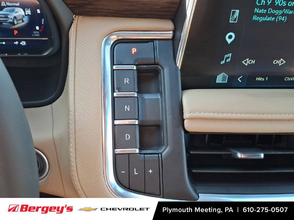 Certified 2024 Chevrolet Suburban Premier AWD/4WD image 16