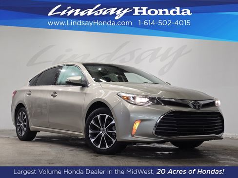 Used 2017 Toyota Avalon XLE image 1