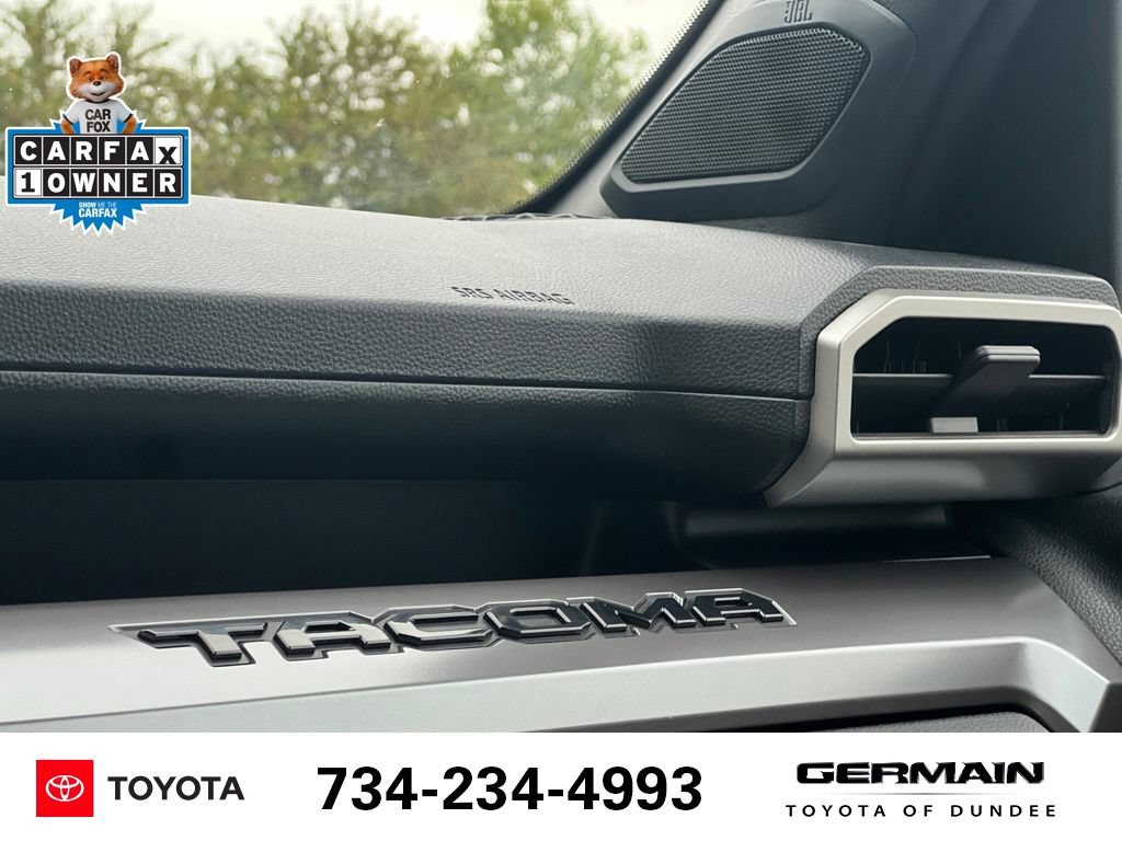 Used 2025 Toyota Tacoma SR5 AWD/4WD image 19