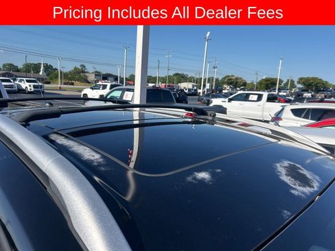 Used 2016 Ford Escape Titanium w/ Equipment Group 301A FWD image 3