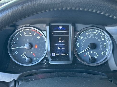 Used 2020 Toyota Tacoma TRD Off-Road w/ TRD Premium Off Road Package image 26