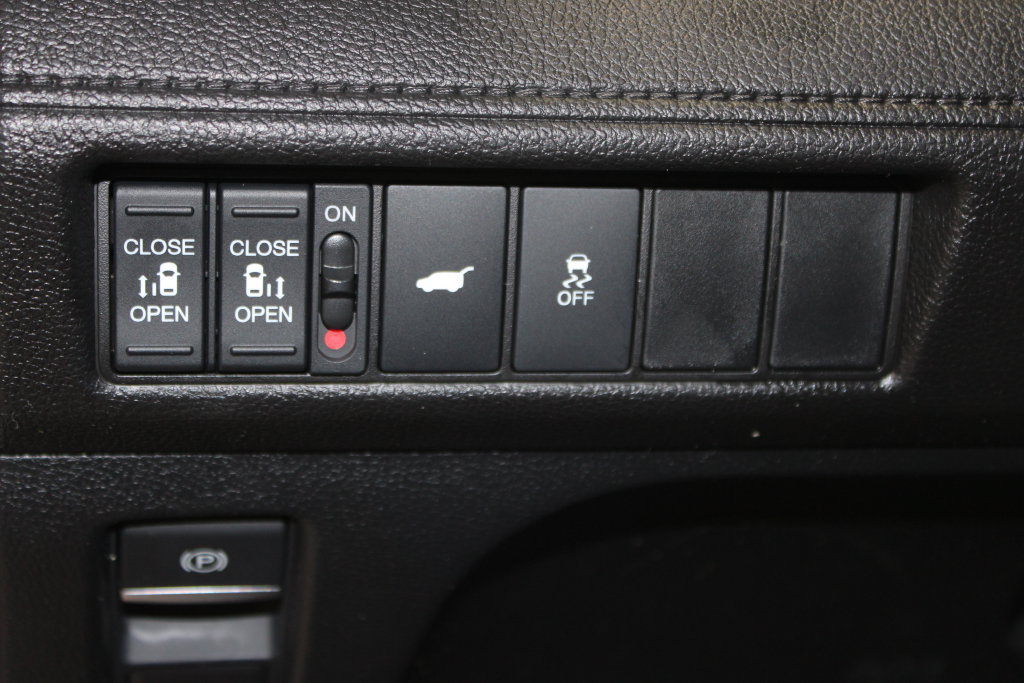 Certified 2026 Honda Odyssey EX-L image 6