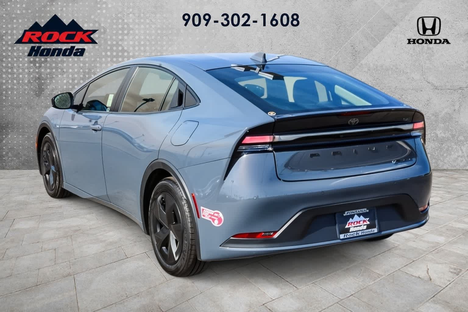 Used 2024 Toyota Prius Prime FWD image 6