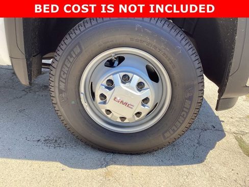 New 2025 GMC Sierra 3500 Pro w/ Convenience Package AWD/4WD image 14