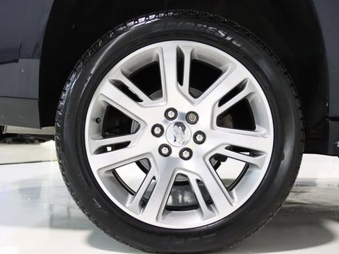 Used 2020 Cadillac Escalade Luxury image 82