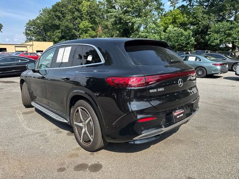 Used 2023 Mercedes-Benz EQS 580 4MATIC SUV w/ Exclusive Trim Package image 2