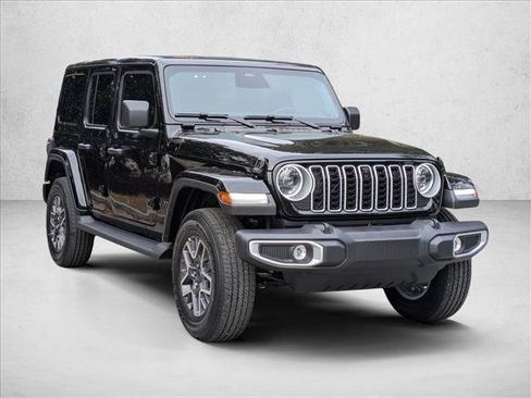 New 2026 Jeep Wrangler Unlimited Sahara AWD/4WD image 9