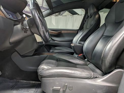 Used 2020 Tesla Model X Long Range image 9