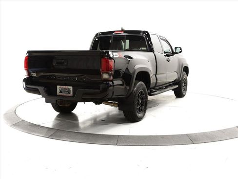 Used 2020 Toyota Tacoma SR w/ SX Package image 10