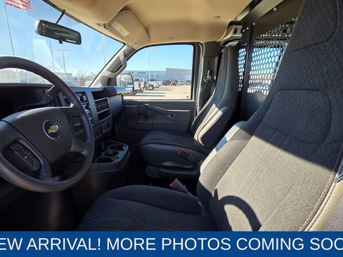 Used 2024 Chevrolet Express 2500 w/ Driver Convenience Package image 11