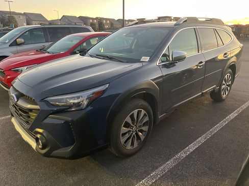 Used 2025 Subaru Outback Touring w/ Popular Package #2 image 4
