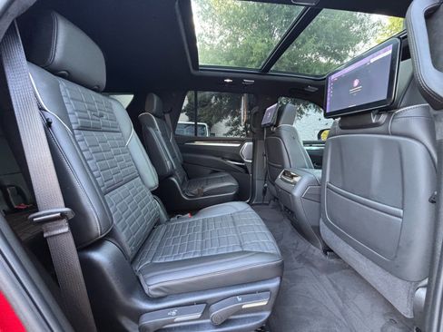 Used 2026 Cadillac Escalade Platinum Sport w/ LPO, ONYX Package AWD/4WD image 23