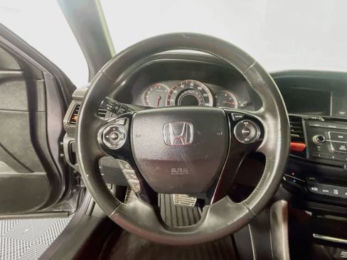 Used 2016 Honda Accord Sport image 12