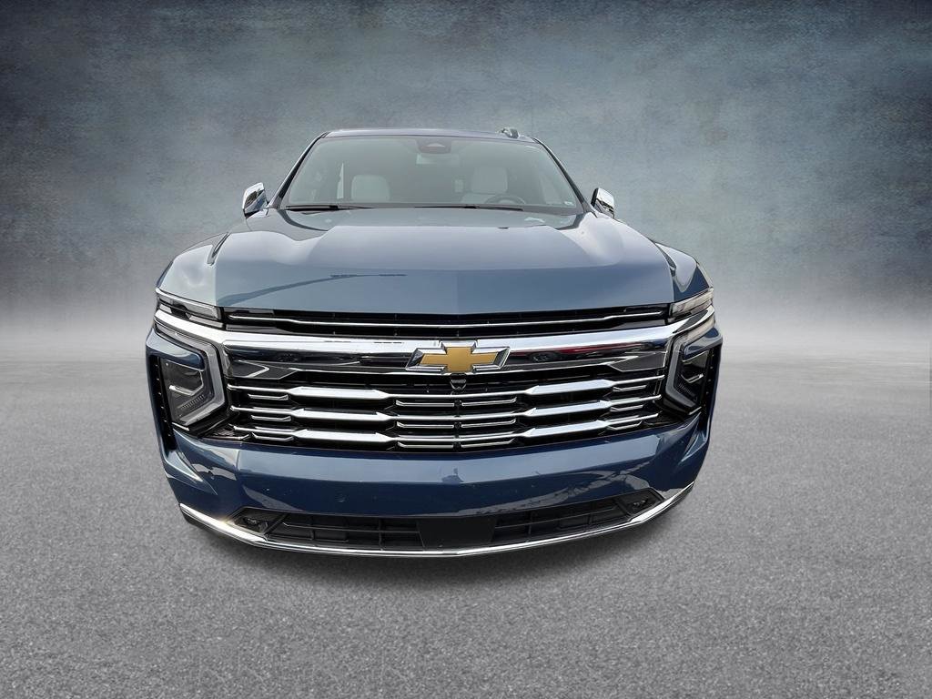 Used 2026 Chevrolet Tahoe Premier AWD/4WD image 2