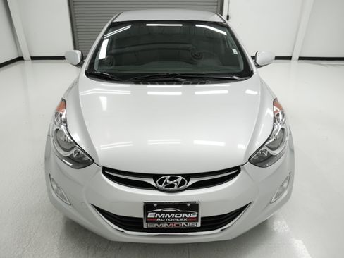Used 2013 Hyundai Elantra GLS w/ Preferred Pkg FWD image 2