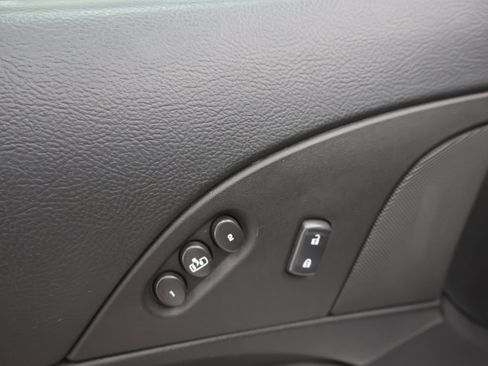 Used 2005 Chevrolet Corvette Convertible w/ Preferred Equipment Group RWD image 31