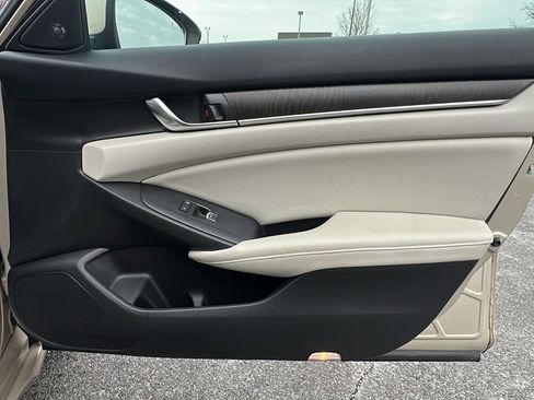 Used 2018 Honda Accord EX-L image 12