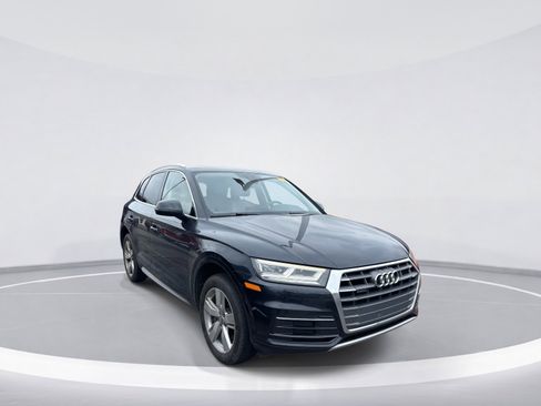Used 2018 Audi Q5 2.0T Premium Plus w/ Premium Plus Package image 2