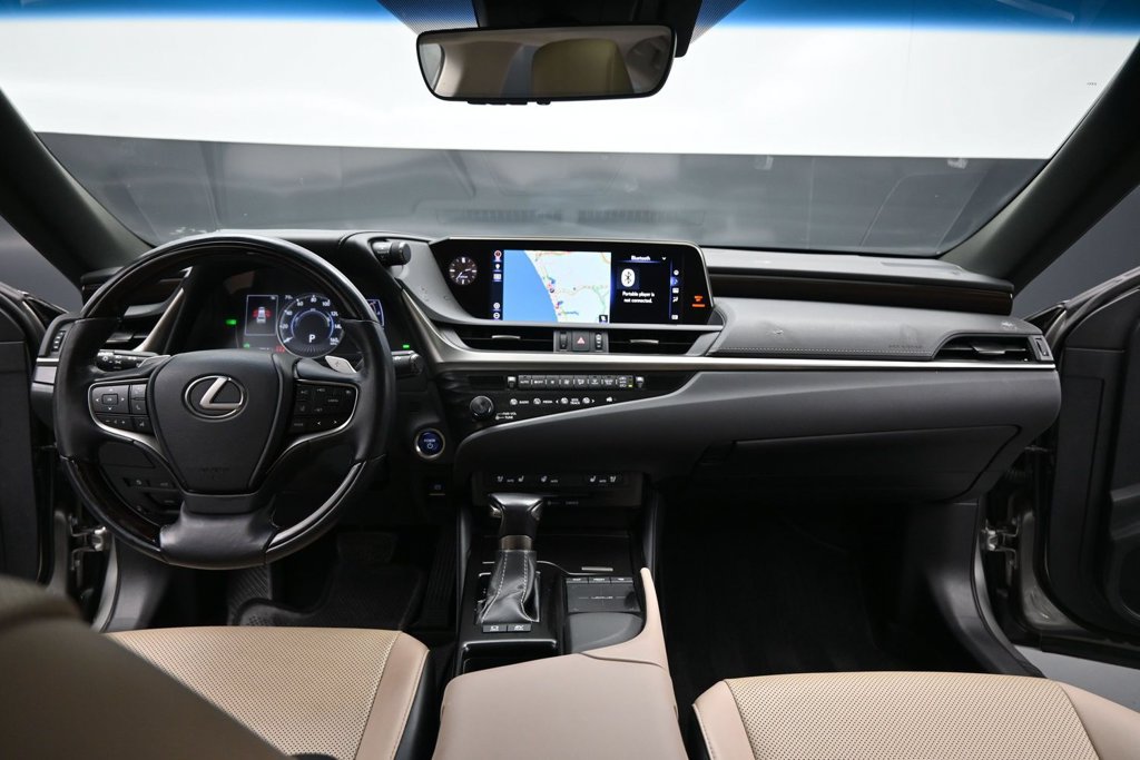 Used 2019 Lexus ES 300h w/ Premium Package FWD image 21