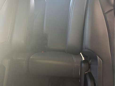 Used 2018 Buick Enclave Premium image 17