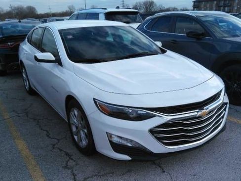 Used 2024 Chevrolet Malibu LT image 4