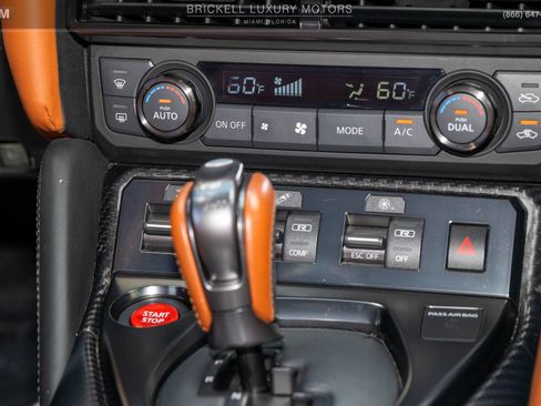 Used 2020 Nissan GT-R Premium w/ Premium Interior Package AWD/4WD image 23