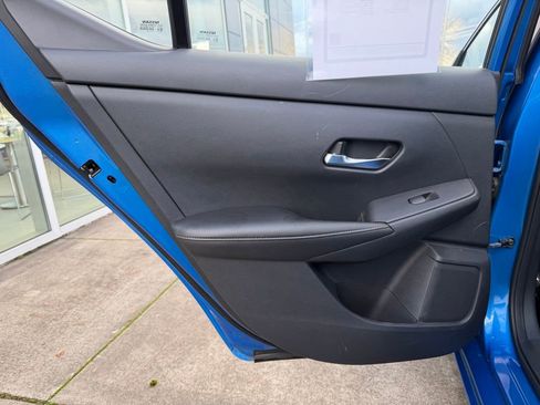 Used 2020 Nissan Sentra SV image 28