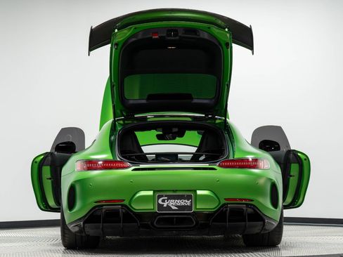 Used 2018 Mercedes-Benz AMG GT R image 24