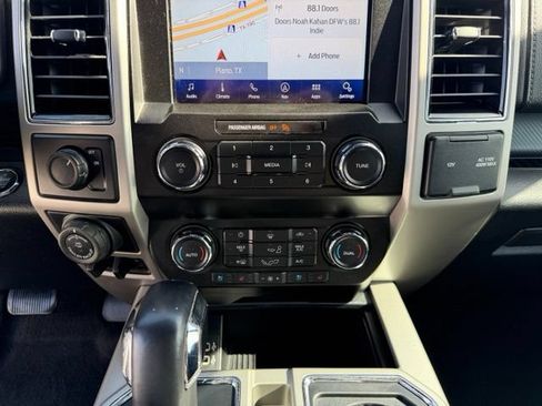 Used 2020 Ford F150 Lariat RWD image 17