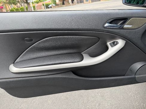 Used 2005 BMW 325Ci Convertible image 20