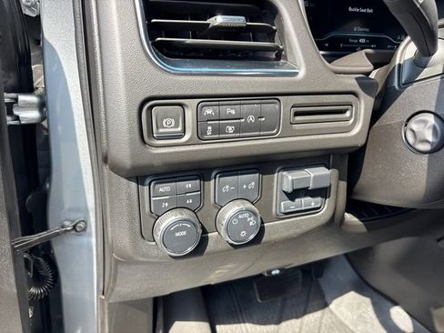 Used 2024 Chevrolet Tahoe RST w/ Luxury Package AWD/4WD image 17