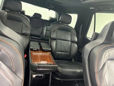 Used 2025 Lincoln Navigator Black Label AWD/4WD image 34