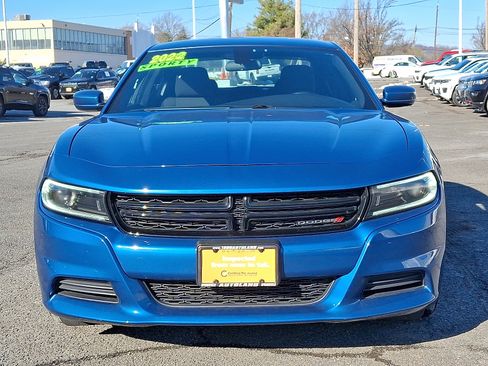 Used 2022 Dodge Charger SXT image 2