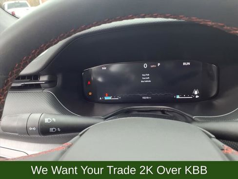 Used 2025 Jeep Compass Trailhawk w/ Trailhawk Elite Group image 18