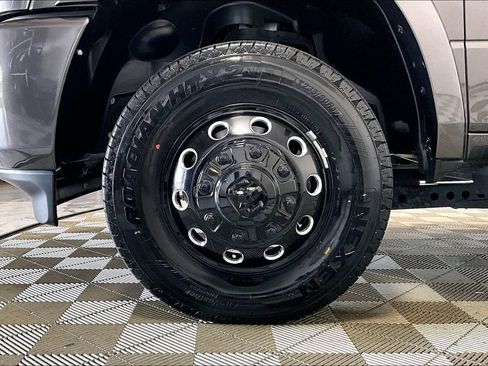 Used 2022 RAM 3500 Laramie w/ Night Edition image 8