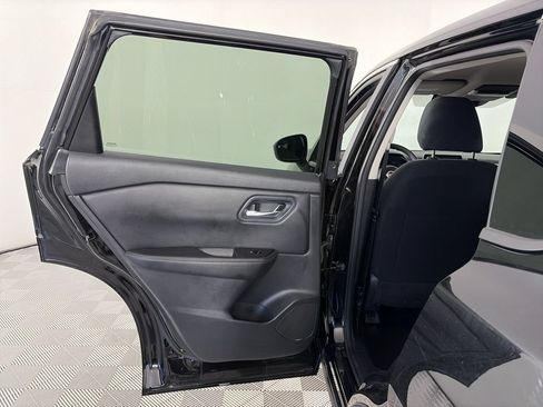 Used 2024 Nissan Rogue SV AWD/4WD image 12