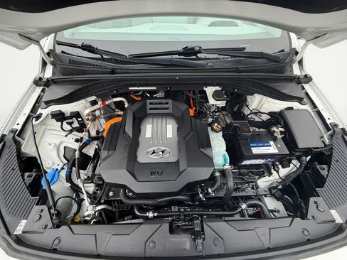 Used 2020 Hyundai Ioniq Limited image 21