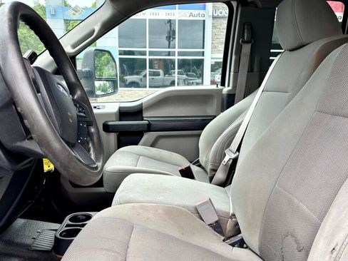 Used 2019 Ford F250 XL w/ Power Equipment Group image 13