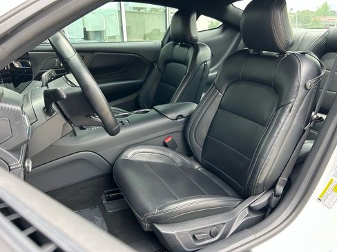 Used 2024 Ford Mustang Premium image 16