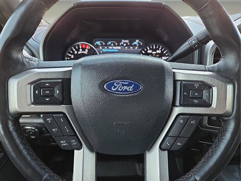 Used 2022 Ford F250 Platinum w/ FX4 Off-Road Package image 24