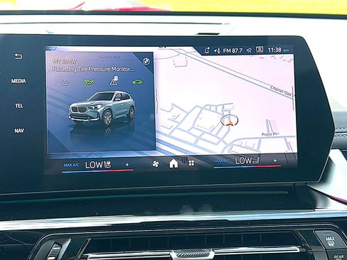 New 2026 BMW X1 xDrive28i w/ Technology Package AWD/4WD image 23