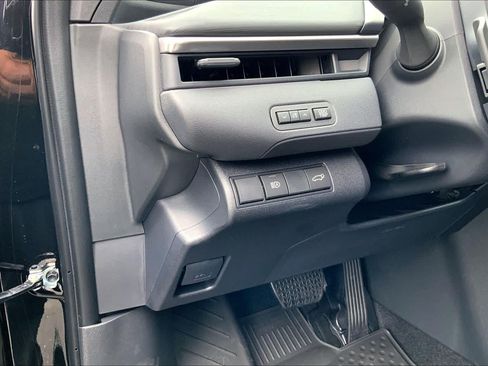 New 2026 Toyota C-HR AWD/4WD image 20